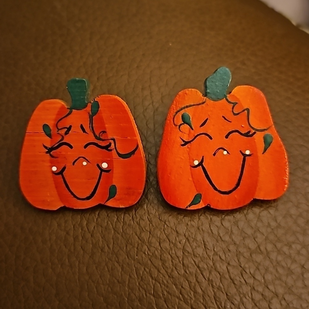 3/$30 Handpainted Wood Fall Autumn Thanksgiving Pumpkin Post Earrings - Picture 2 of 4